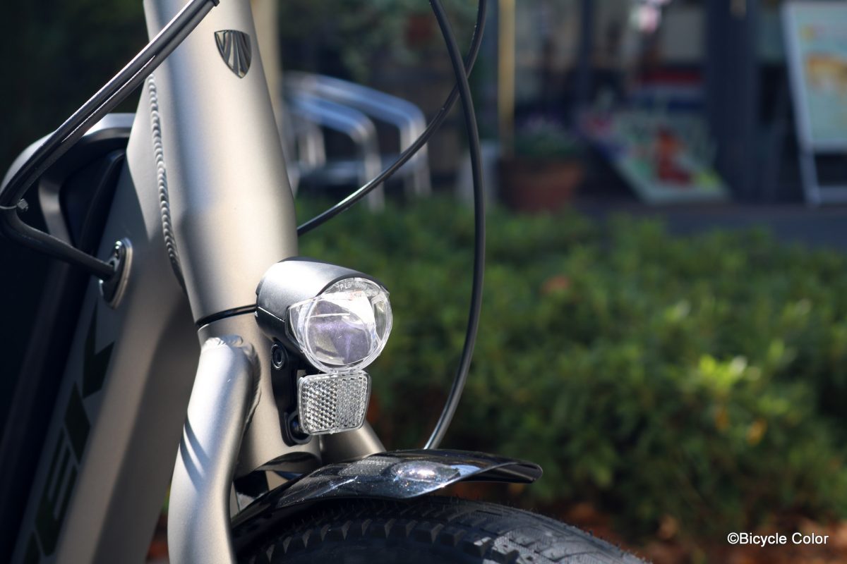 trek 自転車 バッテリー 充電方法