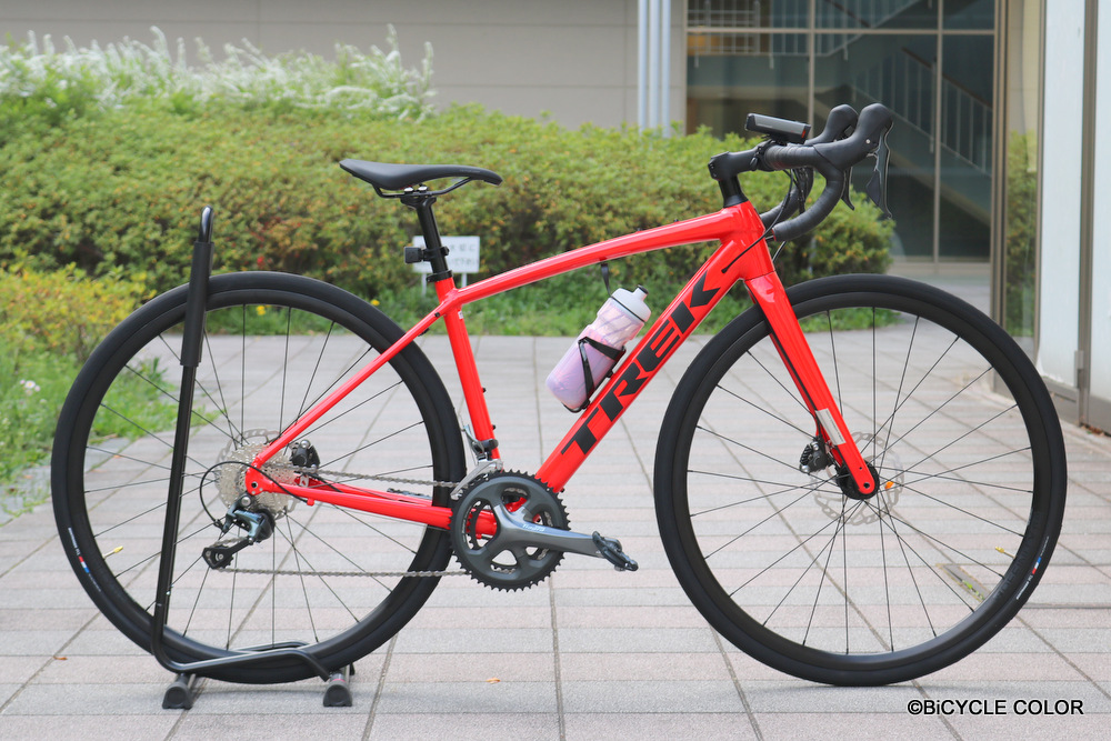 再入荷のお知らせ】TREK(トレック) DOMANE(ドマーネ)AL4 レッド